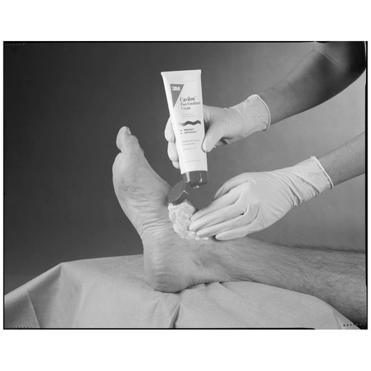 Extra Dry Skin Foot Cream, 4 oz Tube, 12/cs (Continental US+HI Only)